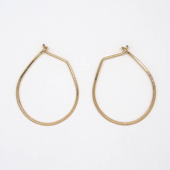 Kleine goldgefüllte Tropfenohrringe — E1687 für den Großhandel von Susan Rifkin Jewelry Designs