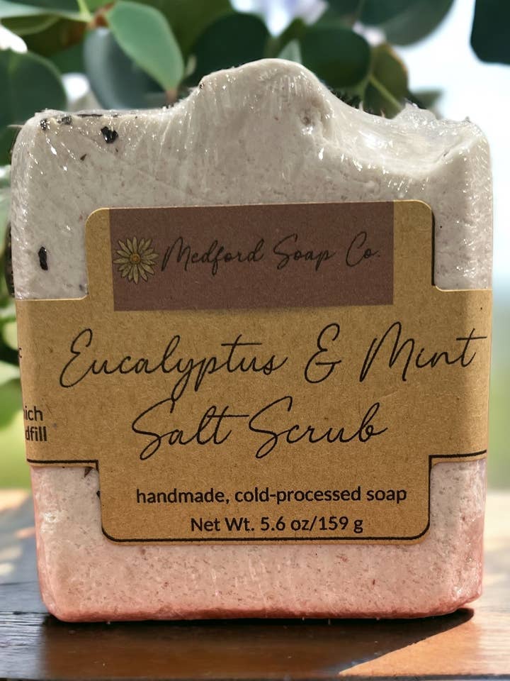 Saltskrubb: Eukalyptus & Mint för wholesale av Medford Soap Company