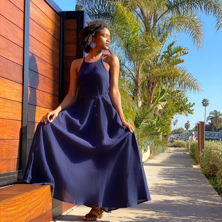 Callie Maxikleid/ Baumwollkleid, Boho-Kleid, marineblaues Kleid für den Großhandel von Secret Language