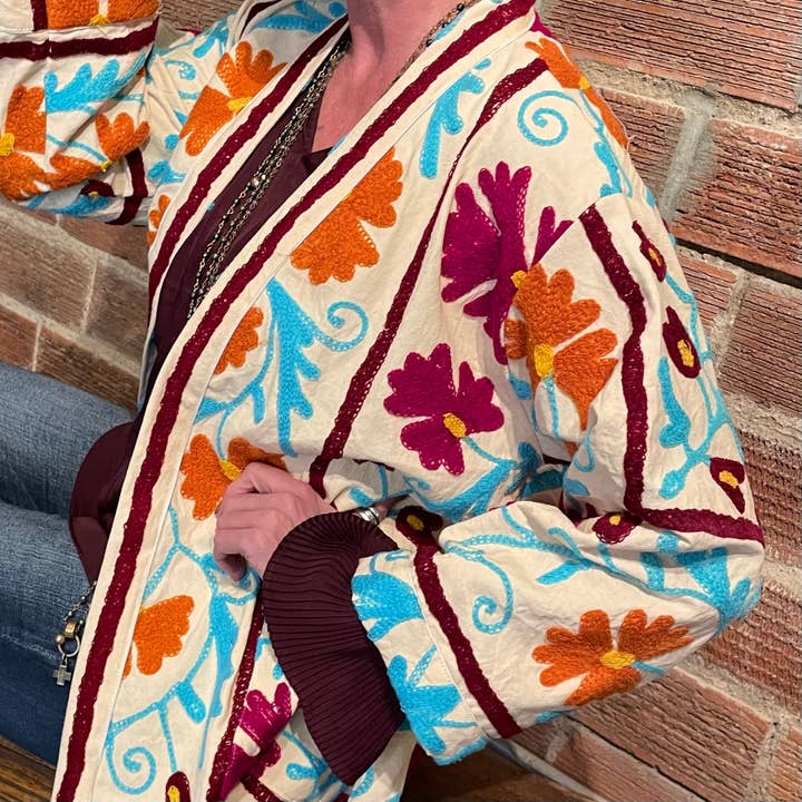 Bohemian Grace - Grace & Grit - Wholesale Jas - Dames - Met de hand geborduurde jas van Suzani - Creme.4