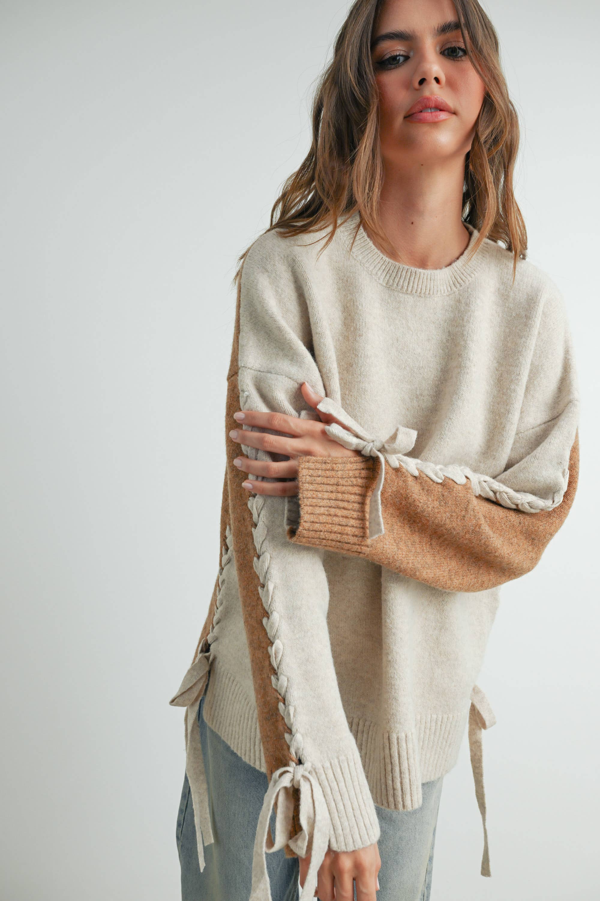 BUTTERMELON - Wholesale Knit Sweater - Women's - Crew Neck Long Sleeve Pullover Sweater - BMW758718