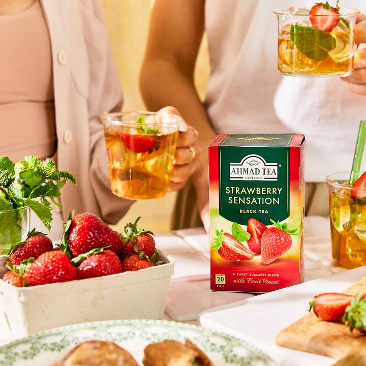 Ahmad Tea – wholesale Tea bags – Strawberry Sensation Black Tea - 20 Teabags1