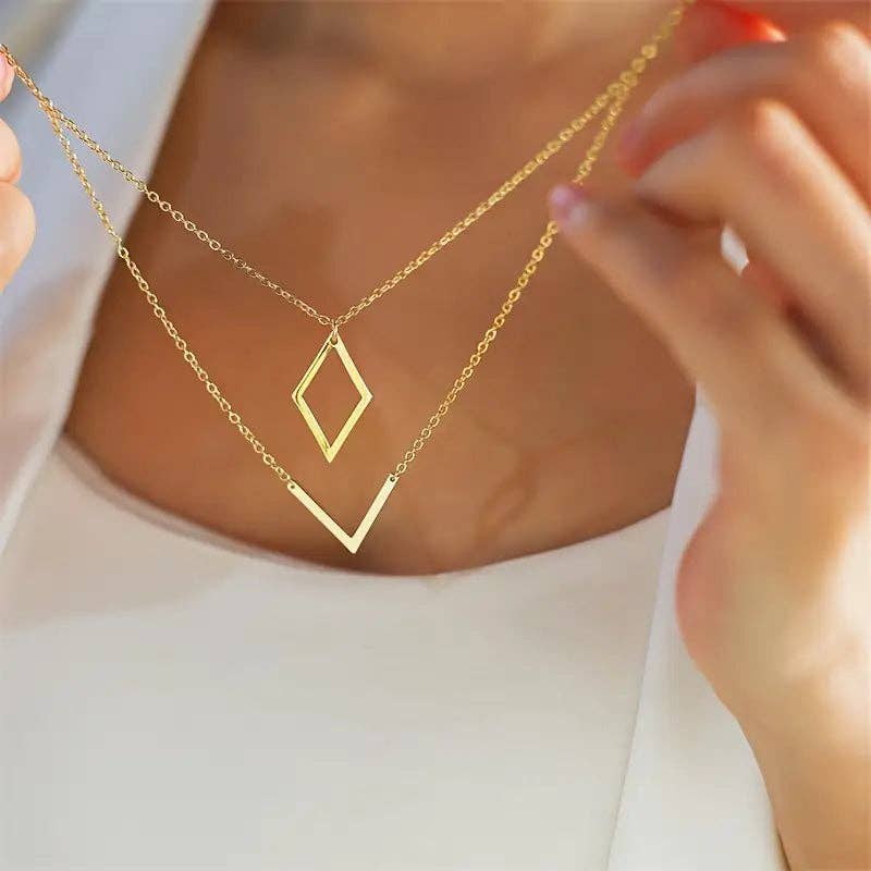 Huis Van Merken - Wholesale Pendant/Charm Necklace - Elegant V-Shaped Geometric Pendant Necklace1
