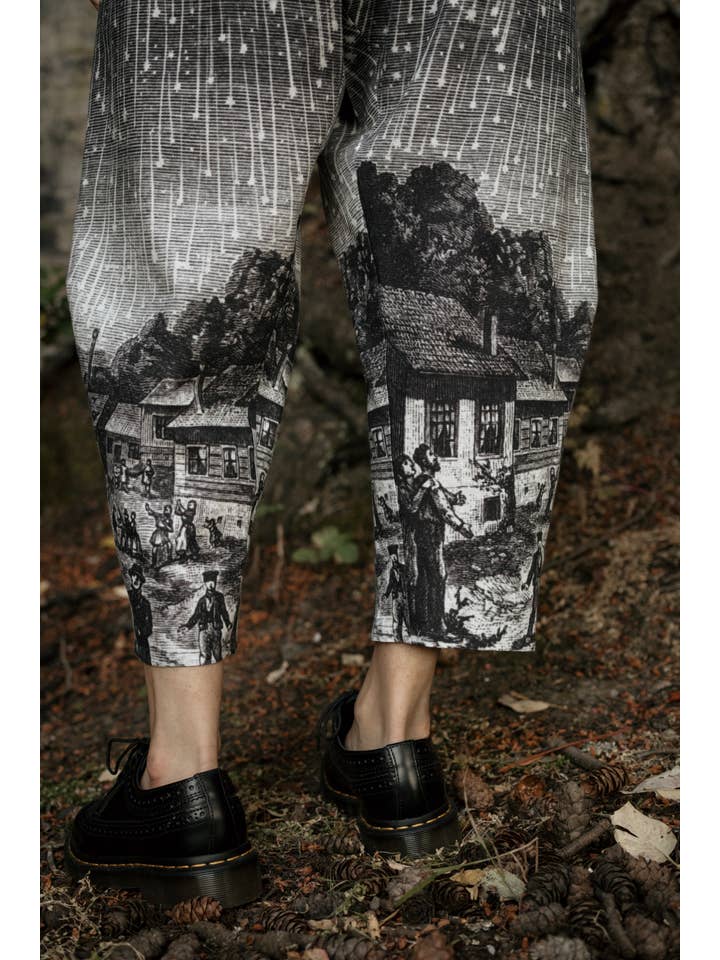 Market of Stars - Wholesale Pants - Women's - Stargazer Linen Cropped Artist Pant with Falling Stars Print