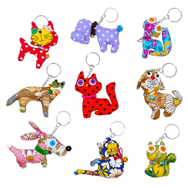 Cloth animal keychains for wholesale by EthnicNatur