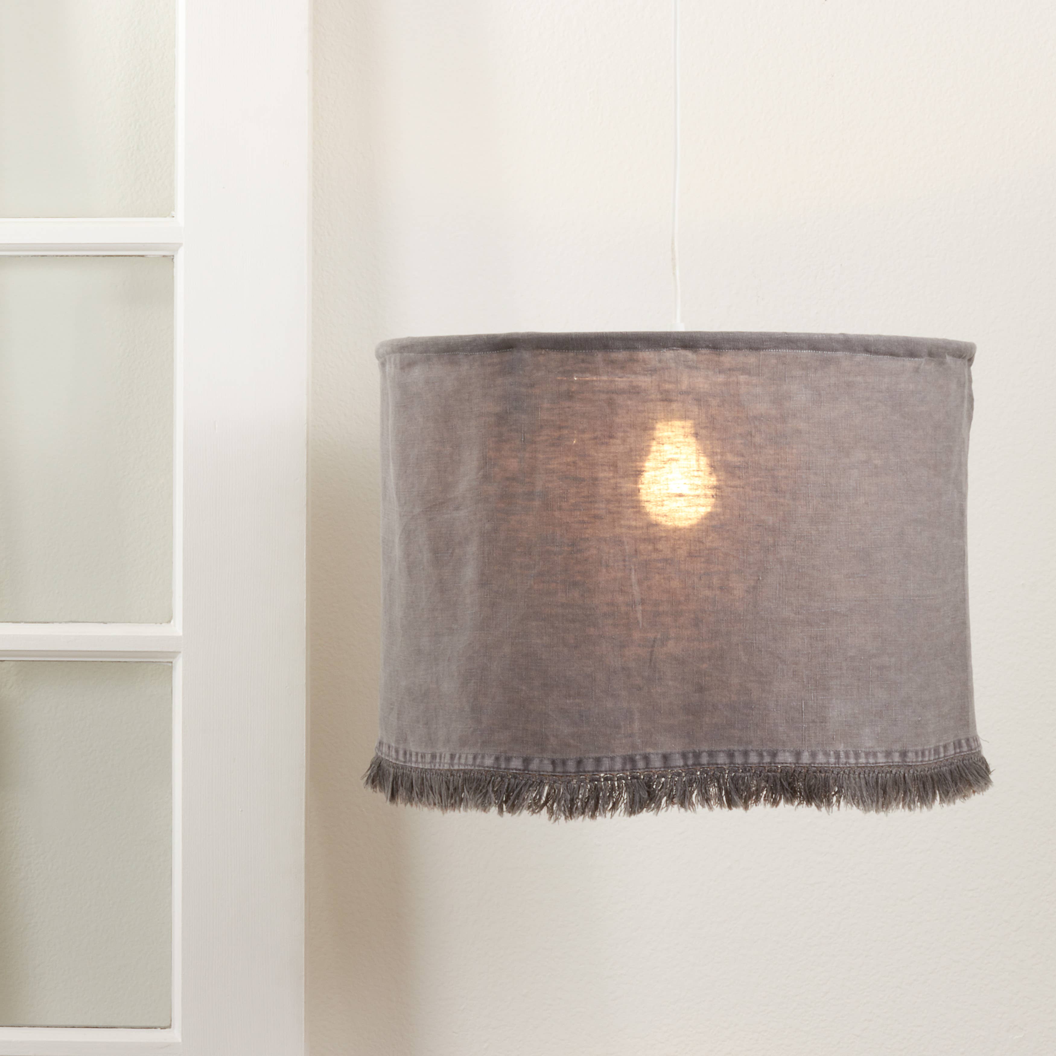 Saro Lifestyle - Wholesale Lamp Shade - Stonewashed Fringe Lamp Shade9