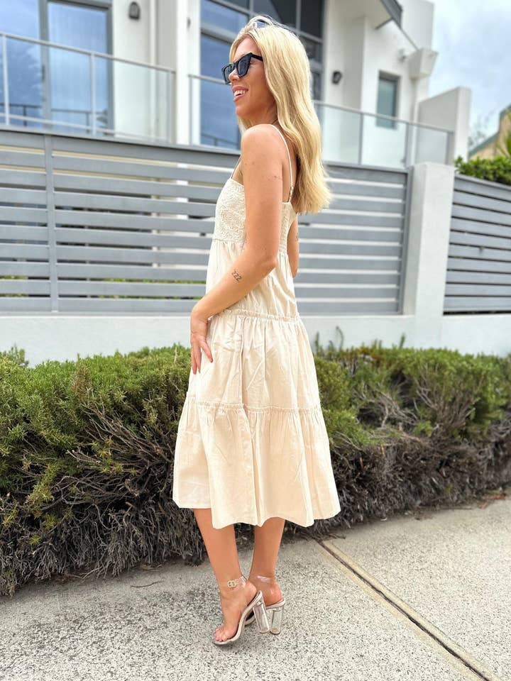 Kaasida | Women Fashion Boutique - Wholesale Dress - Women's - Zaafira Tiered Midi Dress17