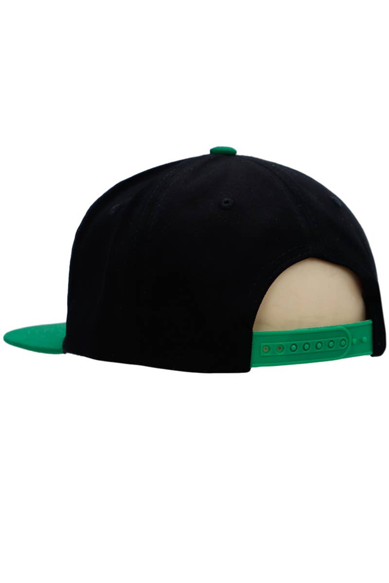 Cap Zone - Vendita all'ingrosso Cappellino con visiera piatta - Unisex - Cappellino snapback in cotone twill con grande logo foglia di marijuana Kush14