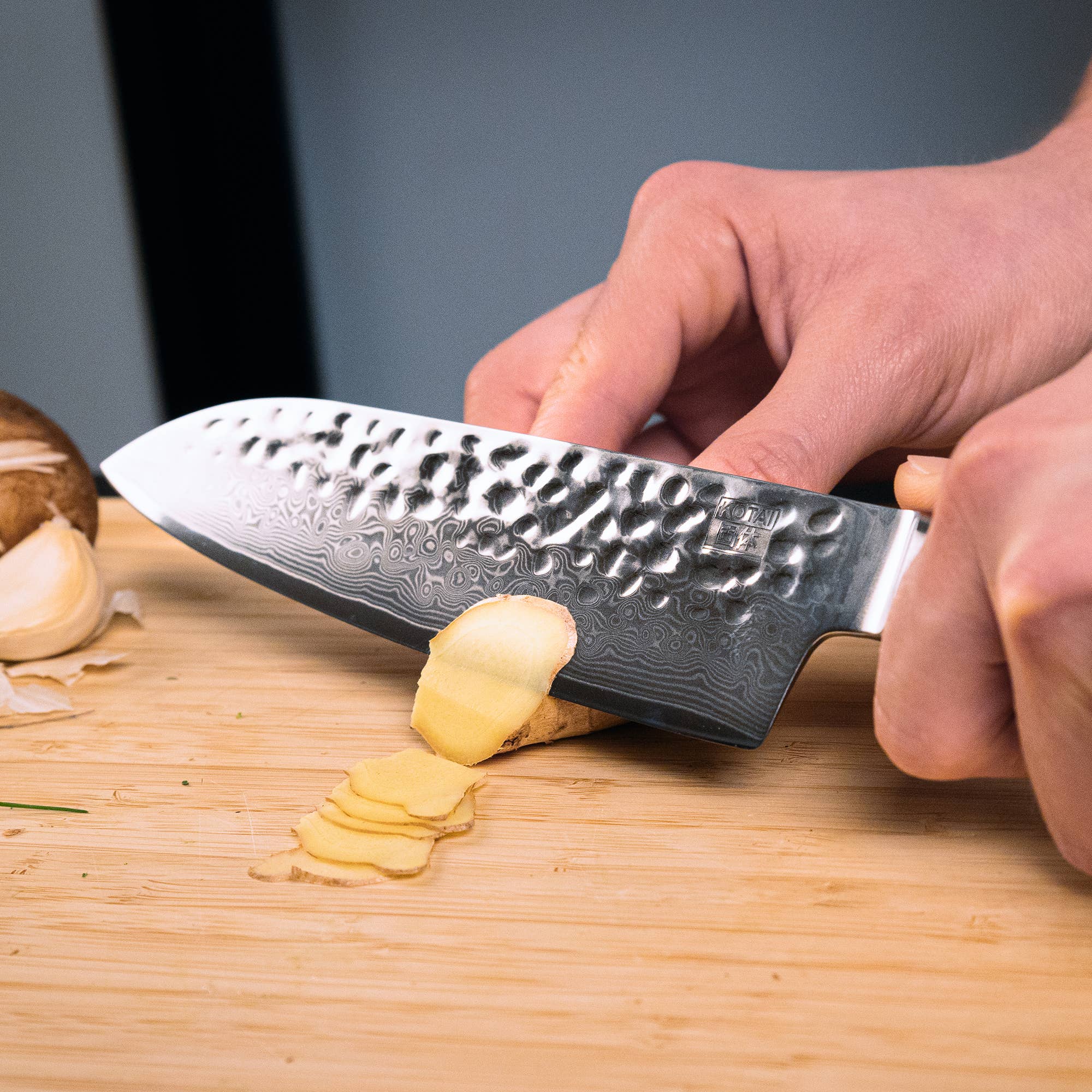 KOTAI - Venta al por mayor Cuchillo/cúter de cocina - Cuchillo de cocina Santoku Damasceno multifuncional2