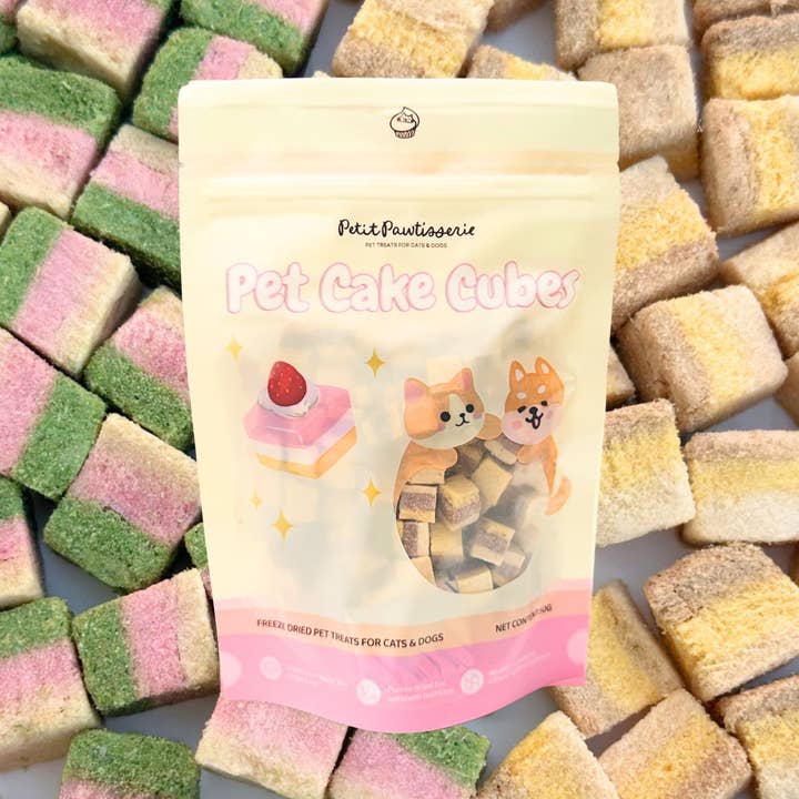 Friandises en cubes de gâteau de canard lyophilisé pour chats et chiens 50g pour la vente par Petit Pawtisserie