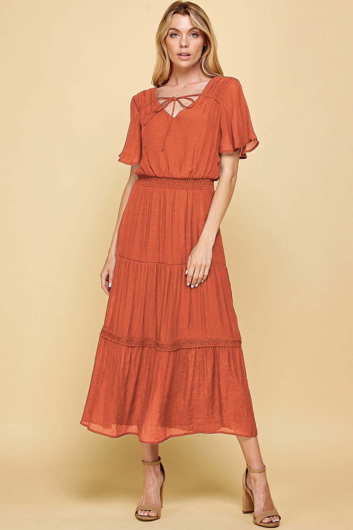 Winslow Collection - Vente Robe – femme - Robe maxi à volants en crochet avec ouverture clé, 9 couleurs, Y87291149