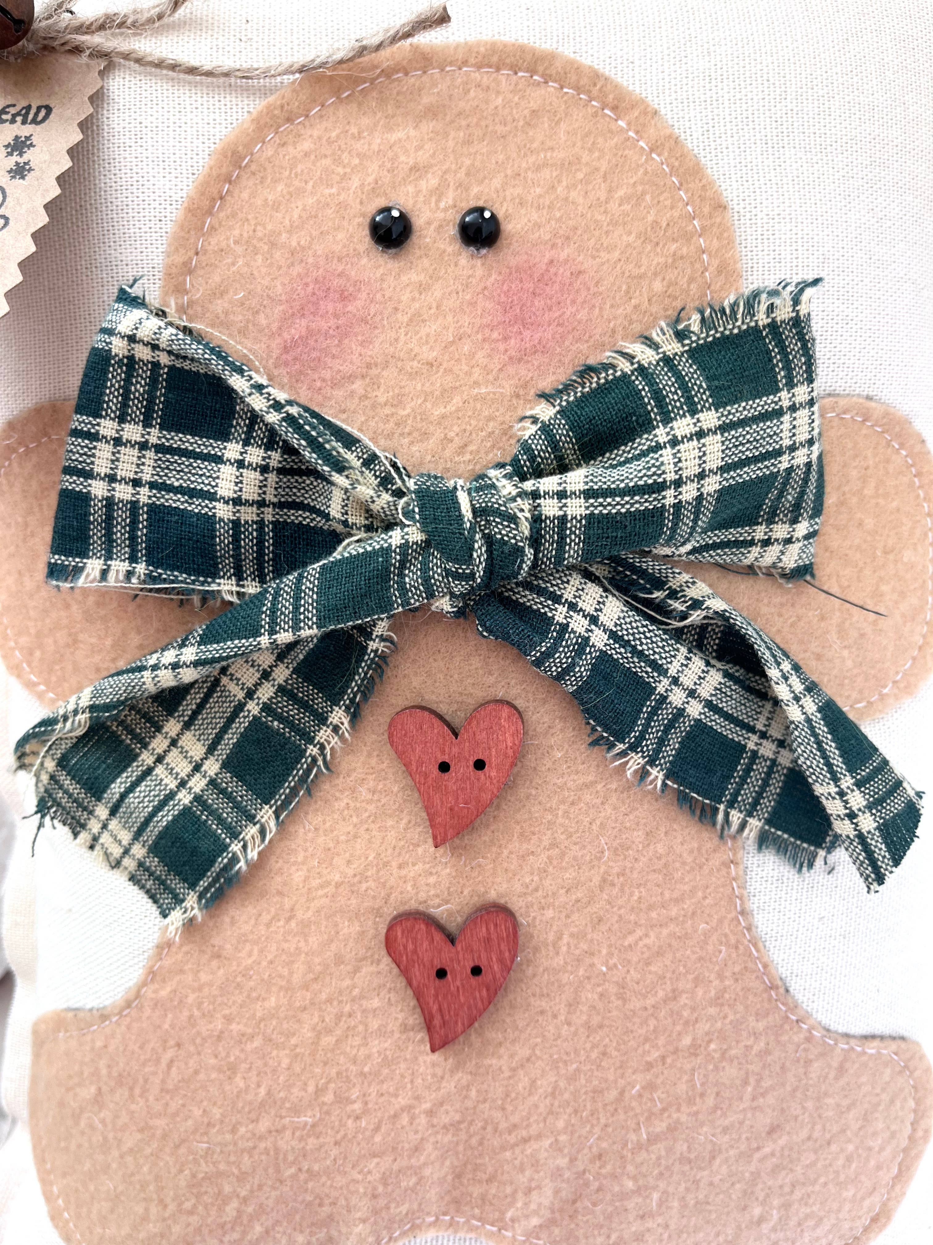 Kate + Em – wholesale Christmas decoration – Primitive Gingerbread Decorative Pillow - 10 Options5