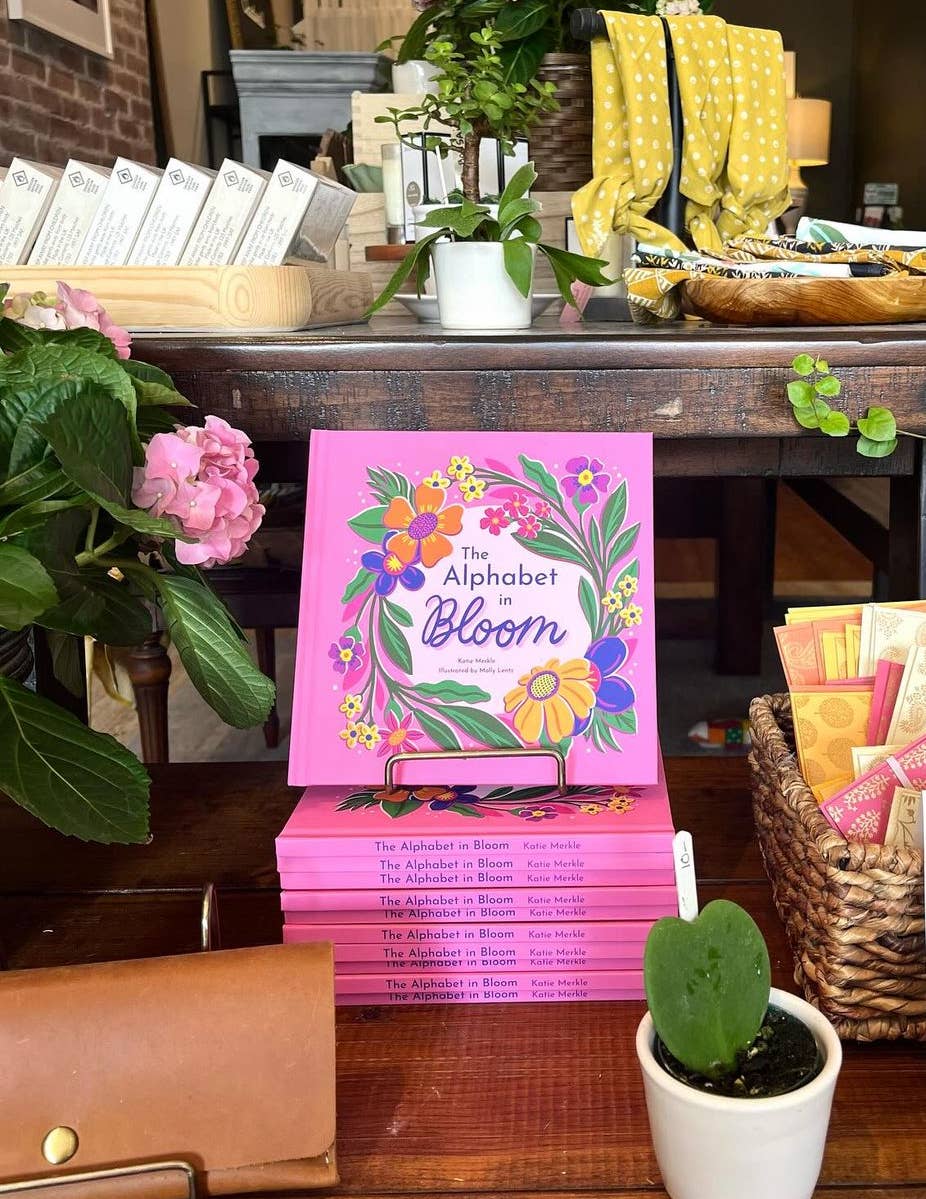 Piccolo Press - Wholesale Preschool Book (3-5) - The Alphabet in Bloom 5