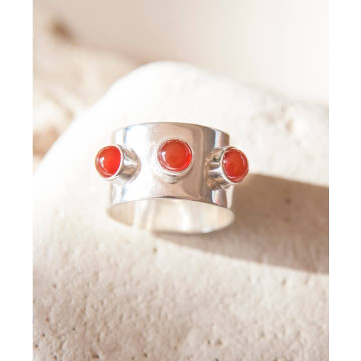 Negar Shams – Engroshandel Statementring – Carnelian 3-sten ring2