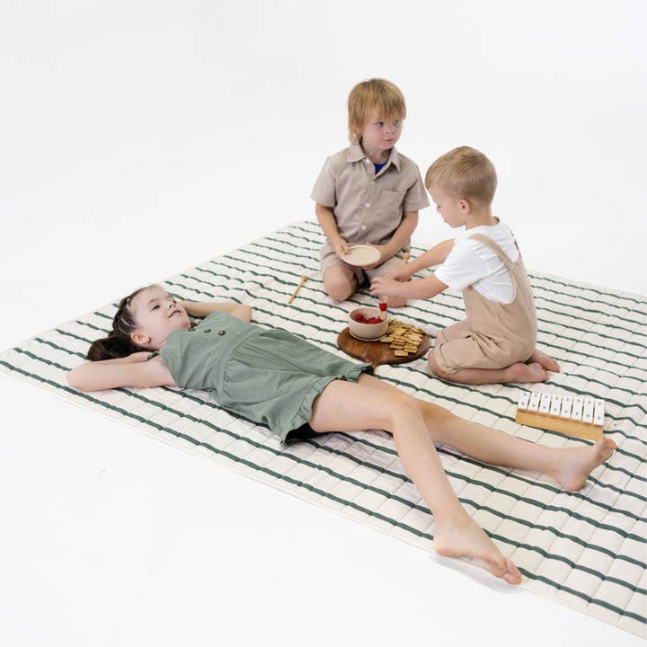 Toddlekind - Wholesale Play Mat - Kids & Baby - Wander Grande Portable Jumbo Indoor / Outdoor Playmat