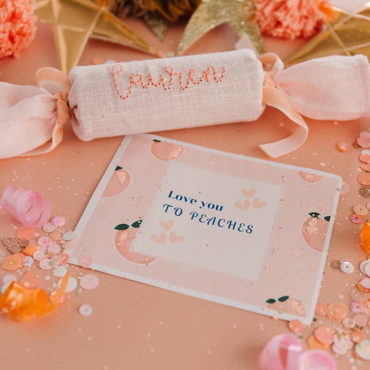 Madly Wish | Reusable Birthday Crowns & Tooth Fairy Pillows - Wholesale Party gift - Reusable Pink Party Cracker1