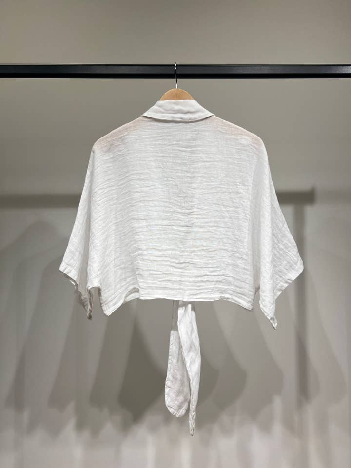 L'Emotion - Wholesale Blouse - Women's - Cropped Blouse 3/4 Sleeve Tied 100% Linen