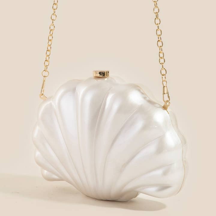 IV Seashell Pearl Clutch Bag for wholesale on Faire2