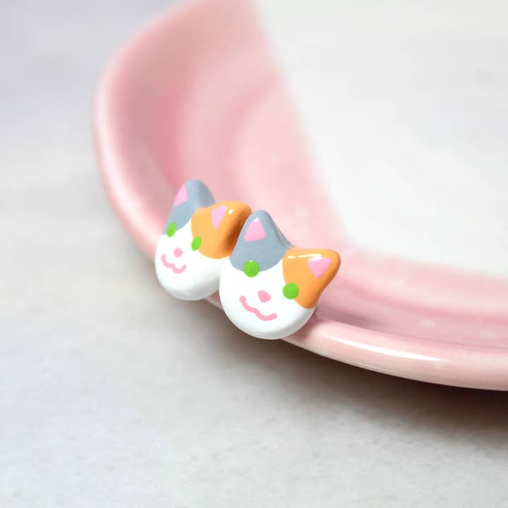 Calico Cat Stud Earrings for wholesale by Mariposa Miniatures