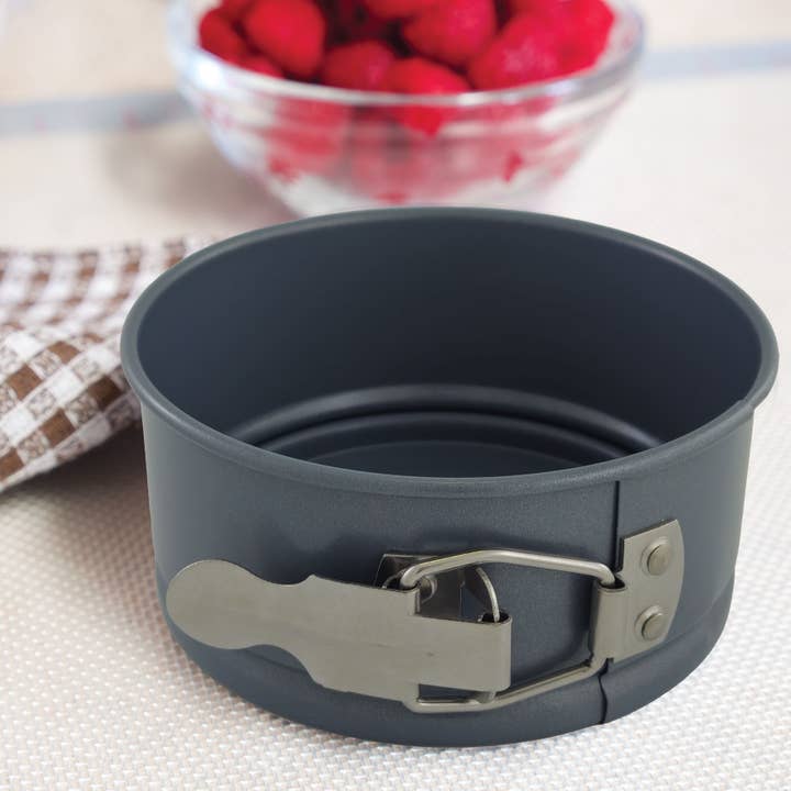 Fox Run Brands - Wholesale Cake Pan - Fox Run Preferred Non-Stick Mini Springform Pan, 4"