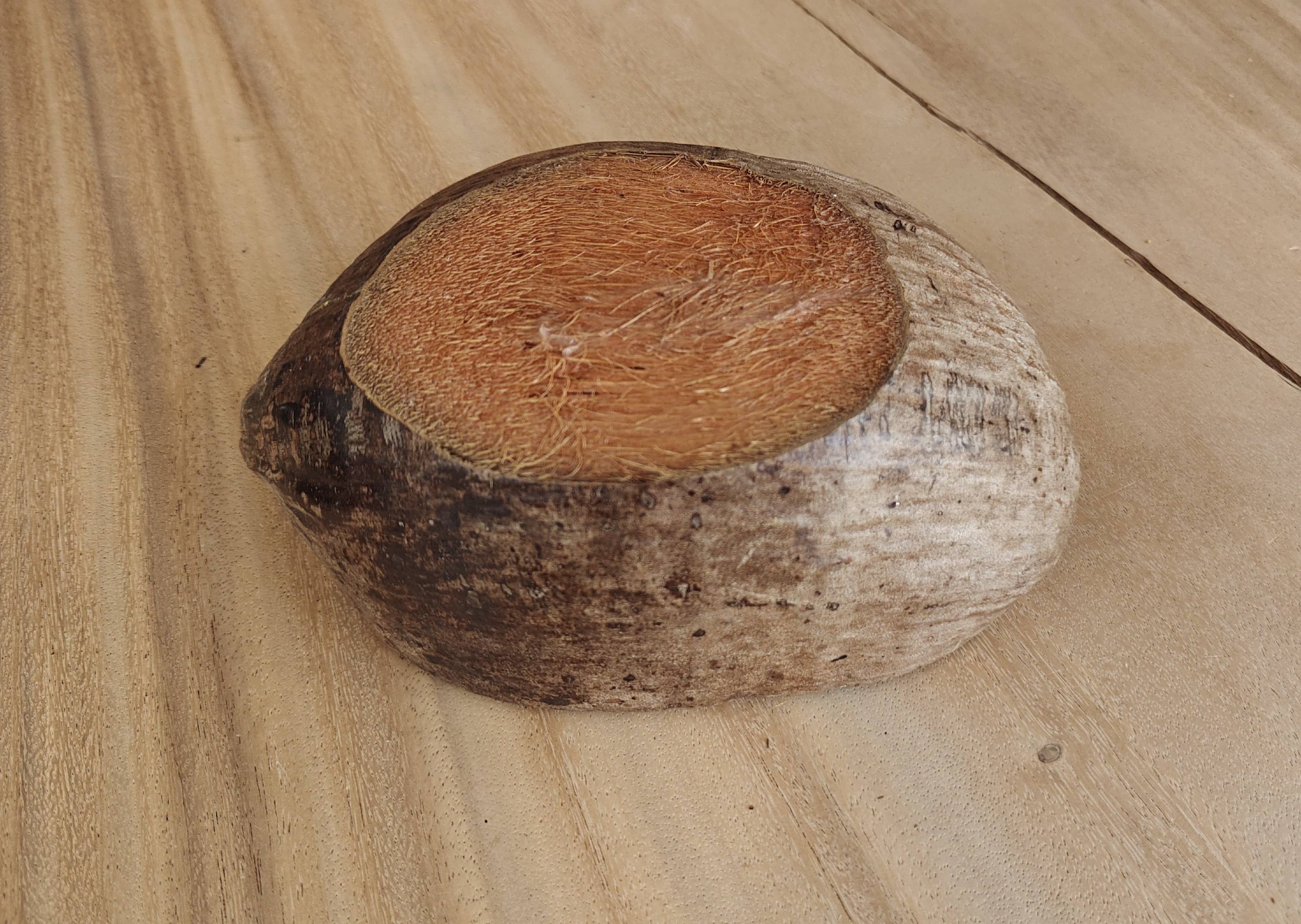 Product Import Holland - Wholesale Decorative plate/dish/bowl - Natural coconut bowl - coco half - Ibiza - bohemian1