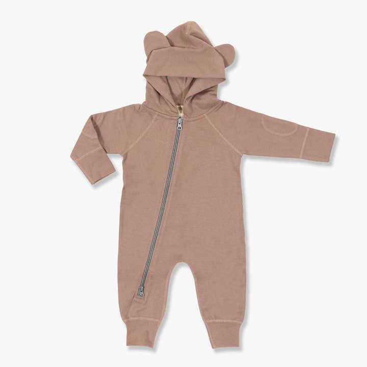 Zipsuit d'hiver Ginger Bear pour bébé pour la vente par Sapling Child
