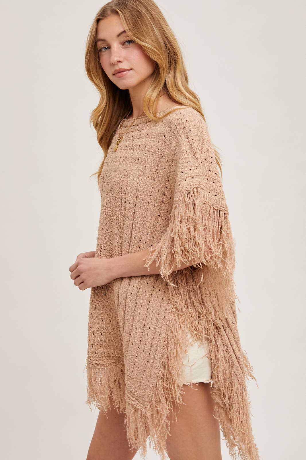 Bluivy - Vendita all'ingrosso Poncho - Donna - PONCHO WESTERN IN MAGLIA CON FRANGE15