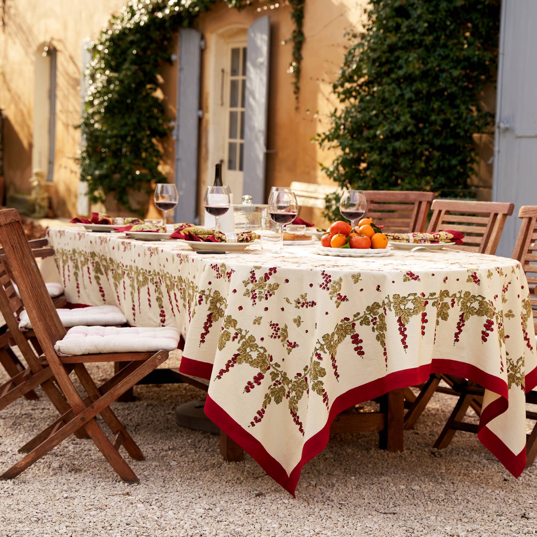 Caravan Home - Wholesale Tablecloth - Gooseberry Red & Green | French Tablecloths15