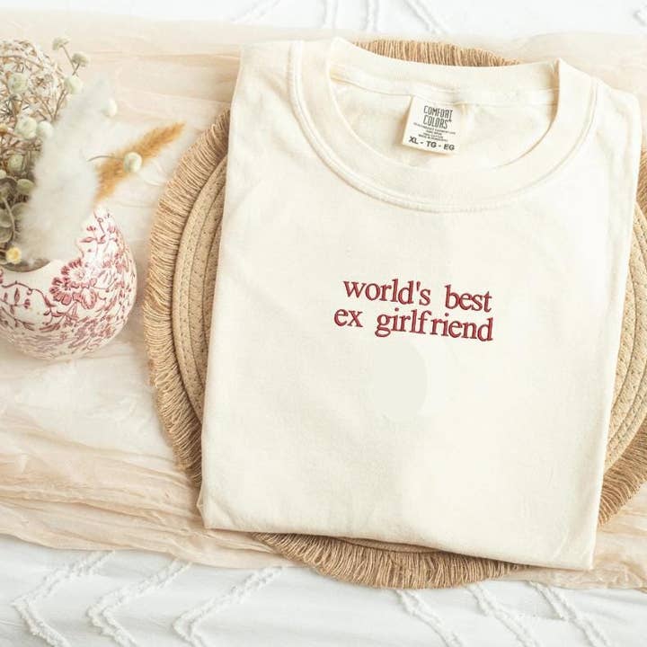 Camiseta Sarcástica Bordada de la Mejor Exnovia del Mundo para venta al por mayor de ART OF DOTS