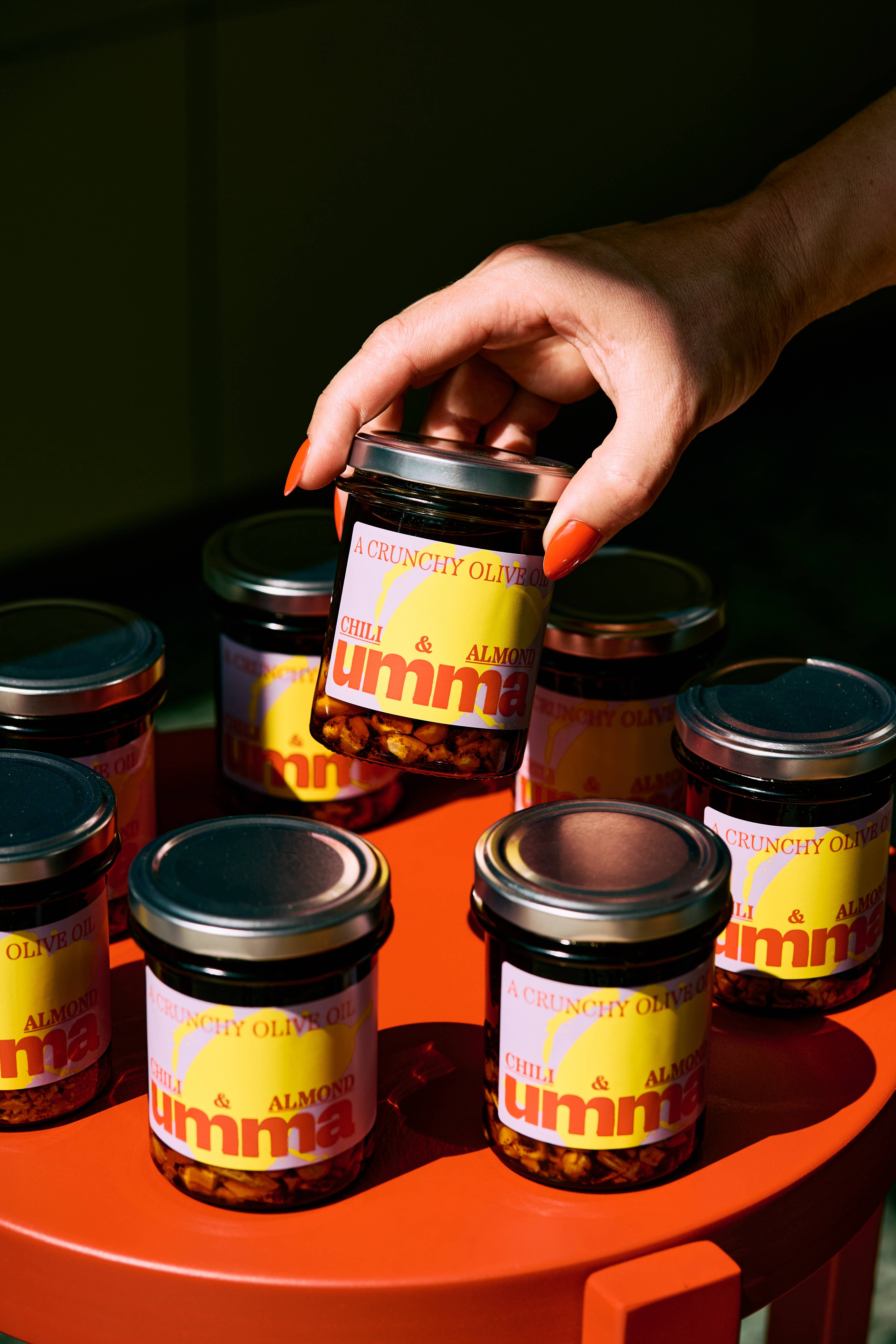 UMMA – Engroshandel Sauce – UMMA ekstra jomfru olivenolie med chili og mandler4