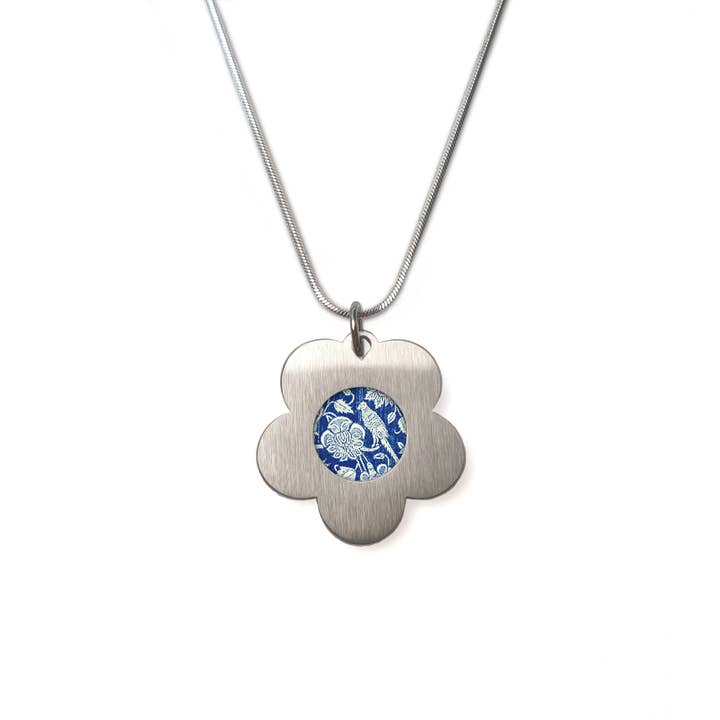 Noa Jewellery – wholesale Hänge-/berlockhalsband – Blomhänge med dekorerad keramik21