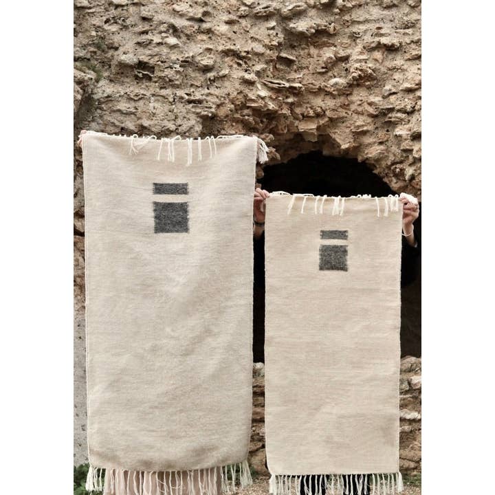 TŪNIQ - Wholesale Area Rug - The Mini Dawn Rug