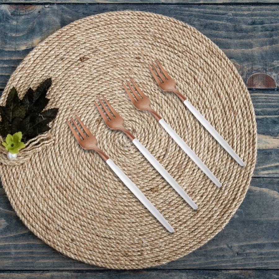 CLINQ - Wholesale Cutlery set - White and Copper Dessert Fork (Set of 4)1