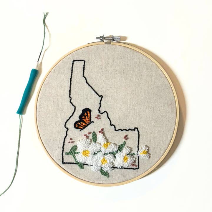 Plum Diddle - Wholesale Embroidery/Cross Stitch Supplies - Idaho Syringa Floss Punch Embroidery Kit