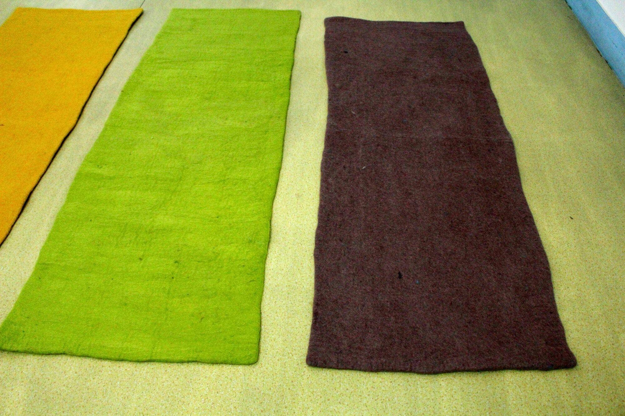 Woollyfelt - Wholesale Yoga Mat - Handmade Customizable Natural Wool Yoga Mats6