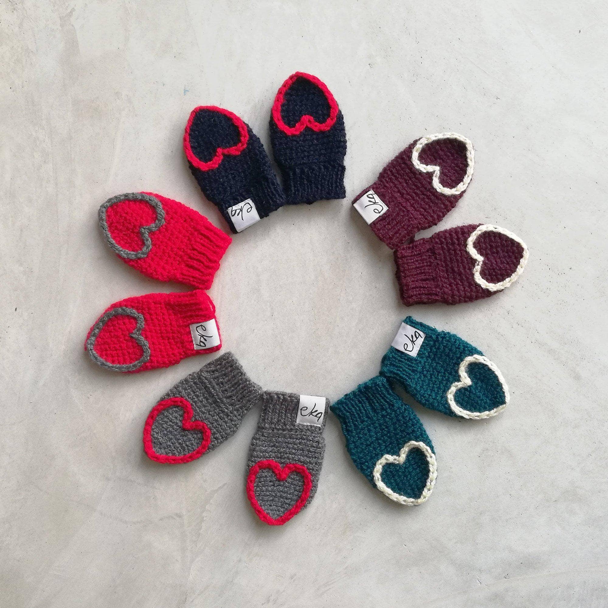 EKA – wholesale Mittens – Child – New Born Baby Heart Mittens13