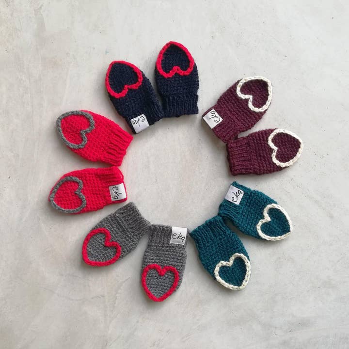 EKA – wholesale Mittens – Child – New Born Baby Heart Mittens13