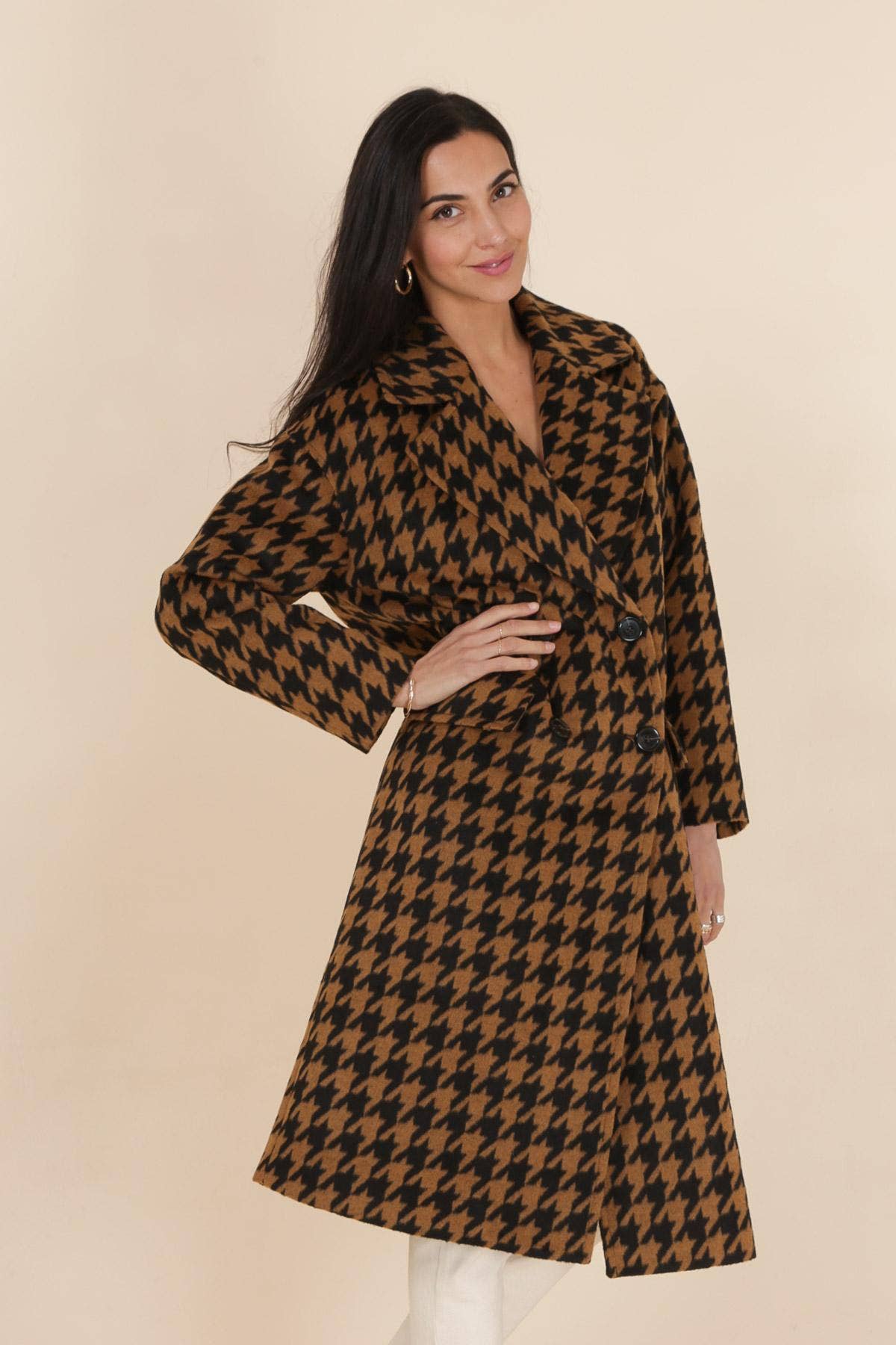 Attentif Paris – Engroshandel Frakke - Dame – Oversized frakke med hundetandsmønster og knapper2