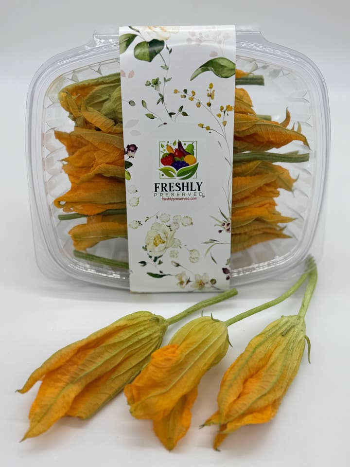 Freeze-dried Edible Squash Blossom for wholesale by Freshly Preserved