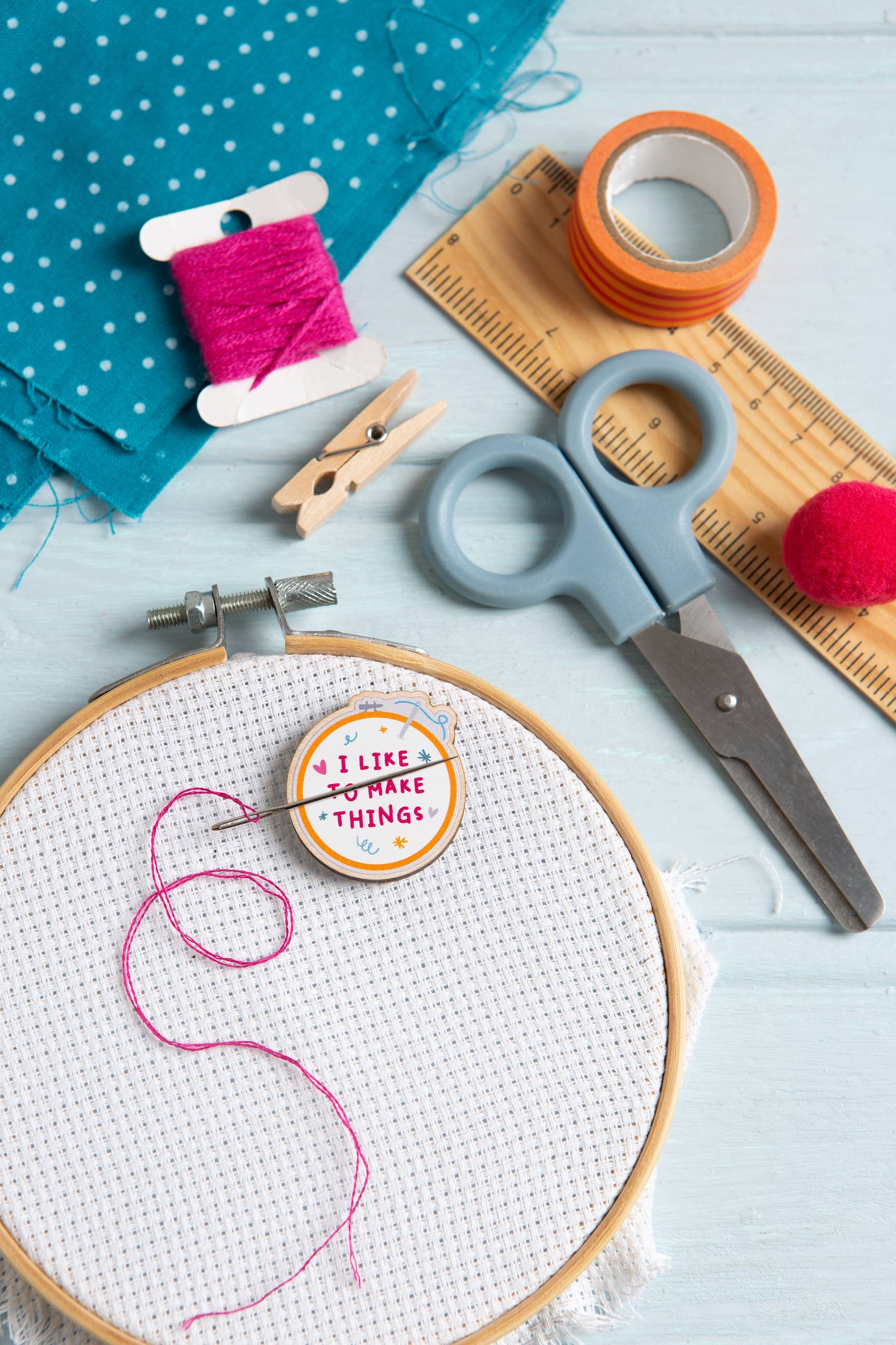 Hawthorn Handmade (US Duties Paid) - Wholesale Embroidery/Cross Stitch Supplies - I Like To Make Things Needle Minder | Gift for Crafters2