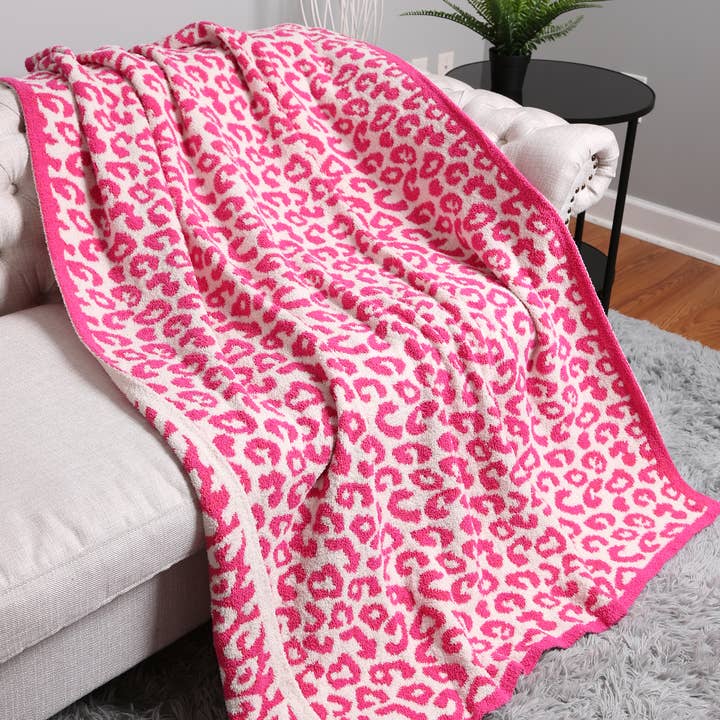 Queens Designs - Wholesale Throw Blanket - Leopard Print Blankets5