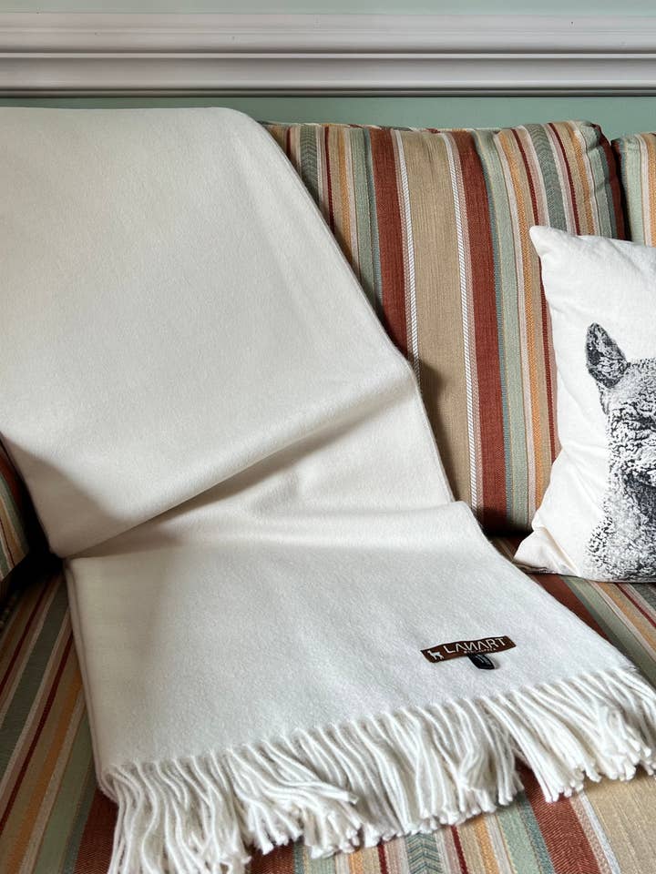 Ren babyalpaka plaid til skødet for engroshandel hos Lanart Alpaca
