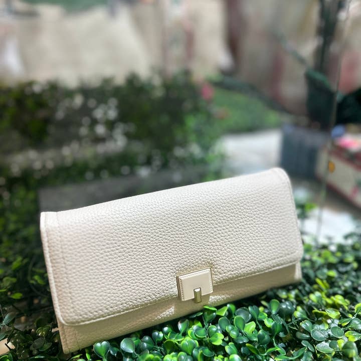 MiMi Wholesale - Wholesale Wallet - Women's - M1477 Melissa Large Wallet1