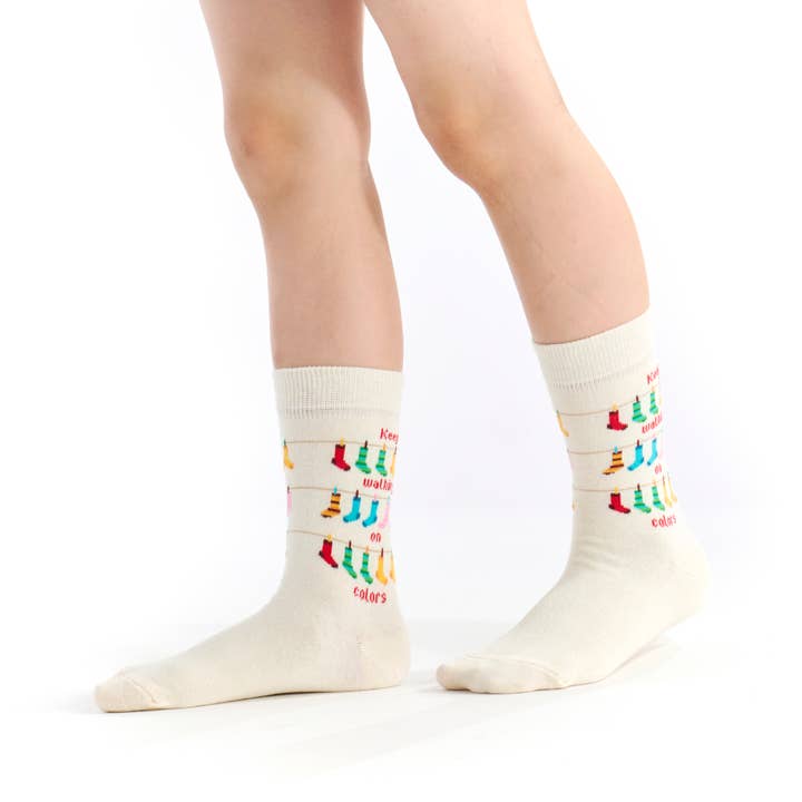 Keep Walking on Colors Socken in Kindergröße für den Großhandel von Pom de pin