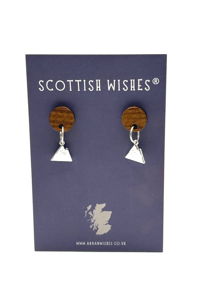 Pendientes pequeños de montaña escoceses con base de madera de nogal para venta al por mayor de Arran Wishes