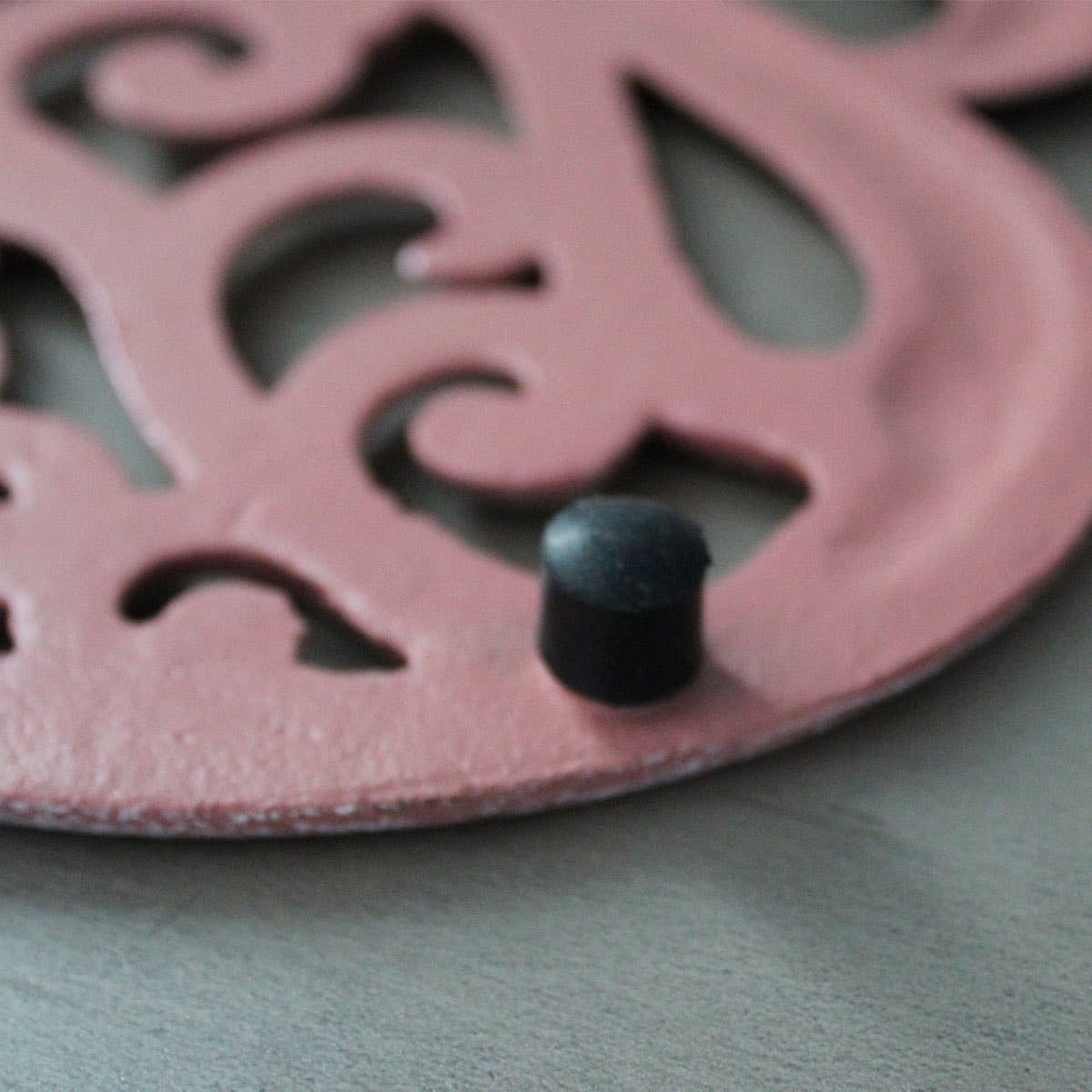 CB Home Collection - Wholesale Trivet - Pink Flamingo Cast Iron Trivet2