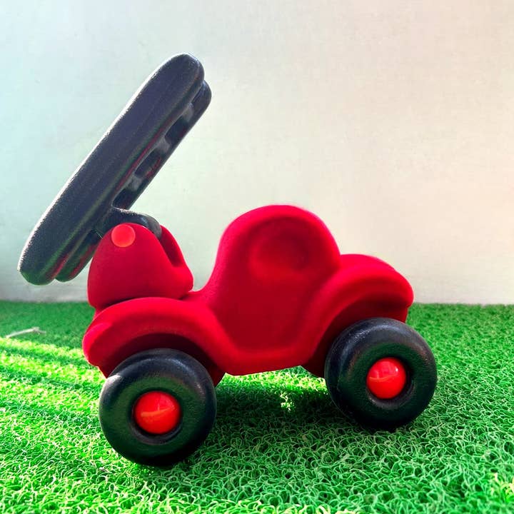 Fireman Rubba Engine Large in Red for wholesale by Rubbabu