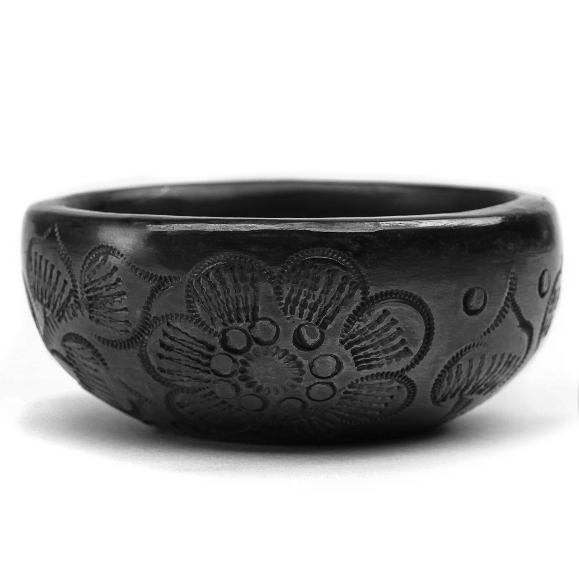 MEXTEQUIL - Wholesale Shot Glass - Black Clay Mexican Shot Glasses - Set of 4 - 2 Oz Mezcal Cup1