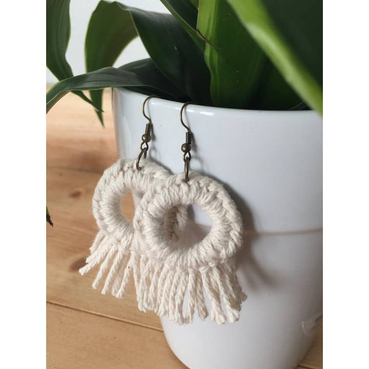 Kit di orecchini a cerchio macramè per la vendita all'ingrosso da parte di Daydream Collective