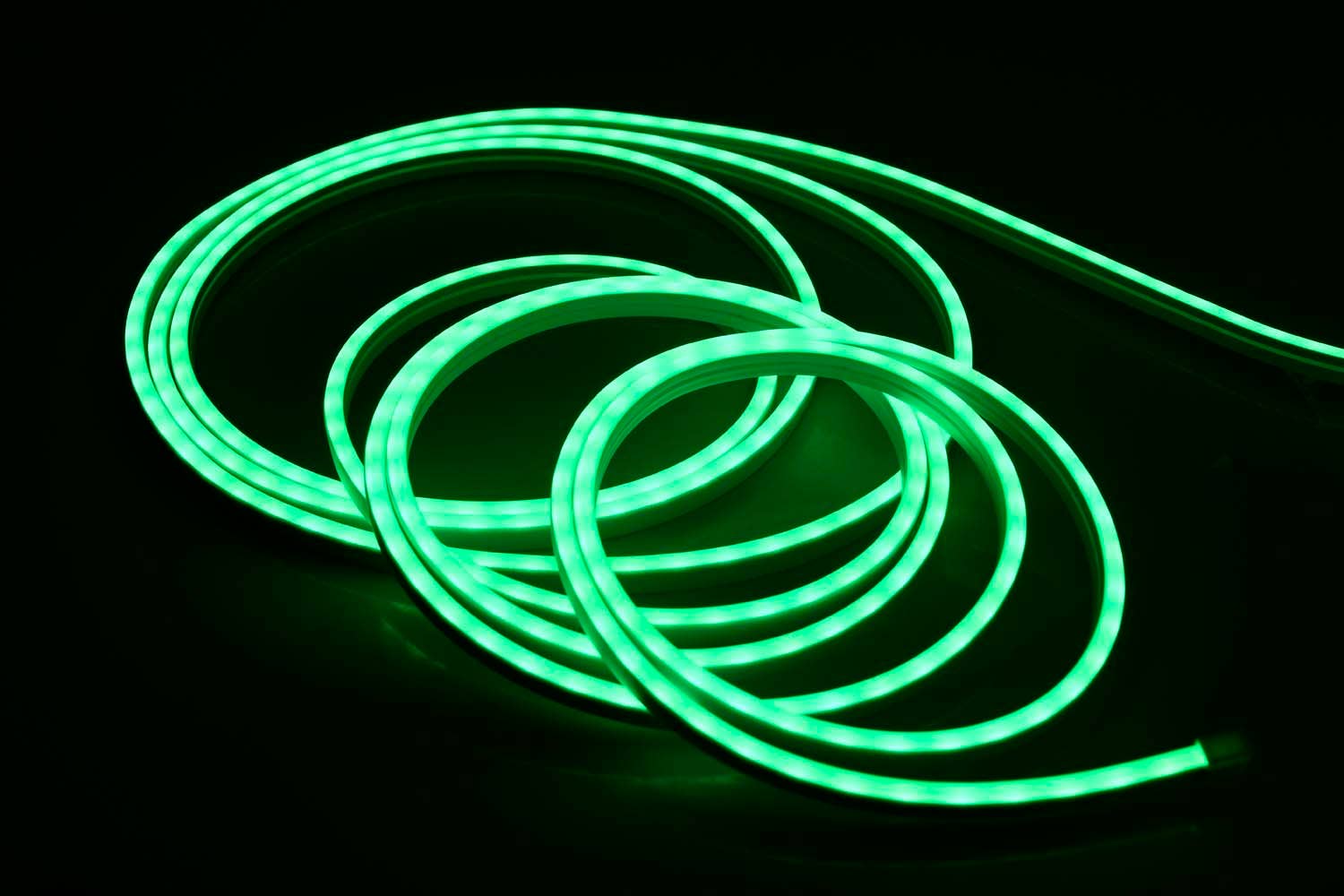 LAX Gadgets - Vendita all'ingrosso Insegna al neon - Luce al neon RGB a corda – Flessibile 20 piedi per interni/esterni13